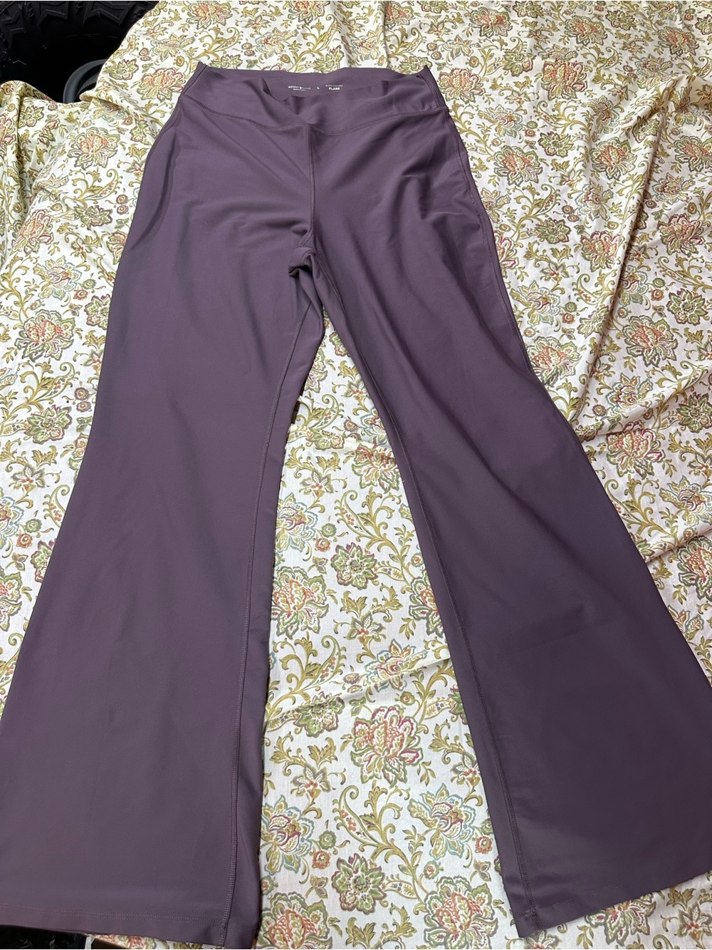 Old Navy Plum Flare Leggings